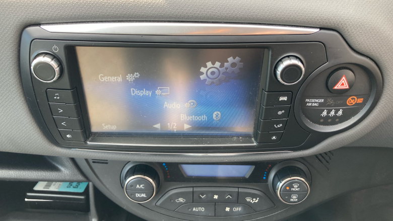 Toyota Yaris 1.5 Hybrid Icon 5dr CVT Hybrid Hatchback